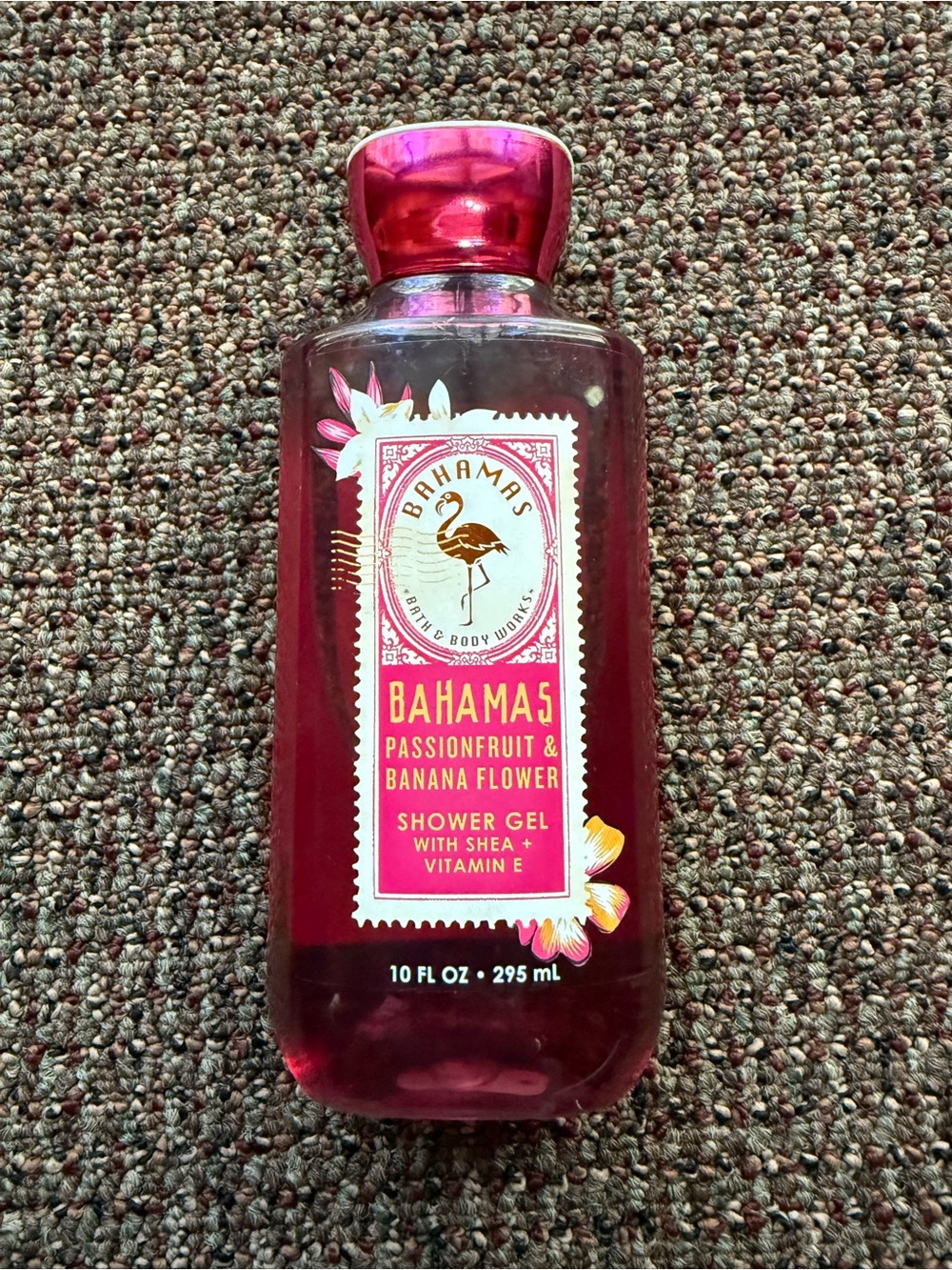 Bath & Body Works Bahamas Passionfruit & Banana Flower Shower Gel - Pink